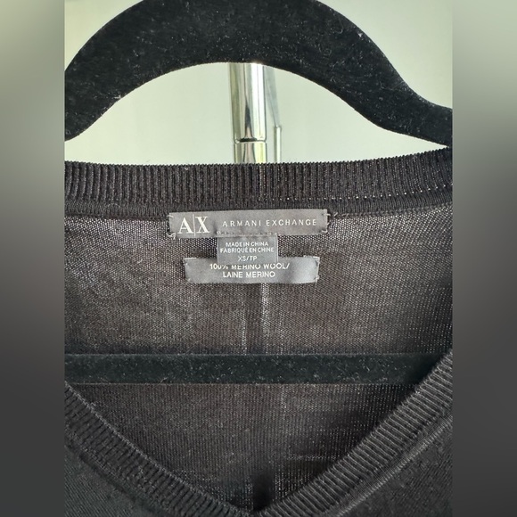 Armani Exchange A/X Wool Black Long Sleeve V-Neck Top XS or small - Picture 3 of 10